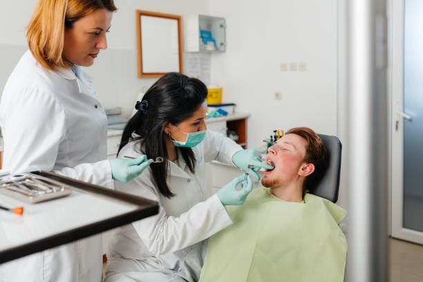 Best Emergency Dental Care for Broken or Chipped Teeth in Caruthersville, MO